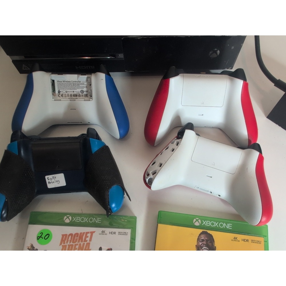 Xbox One Bundle w/ Kinect 4 Controllers 5 Games  1 Power Cord Original Box - Picture 4 of 16